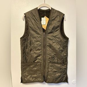 Brand new Barbour men’s quilt vest and zip in liner for men’s coats.